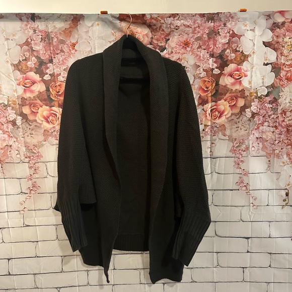 Heavy weight cardigan. Bought from Amazon, size Small. Charcoal gray - Picture 2 of 2